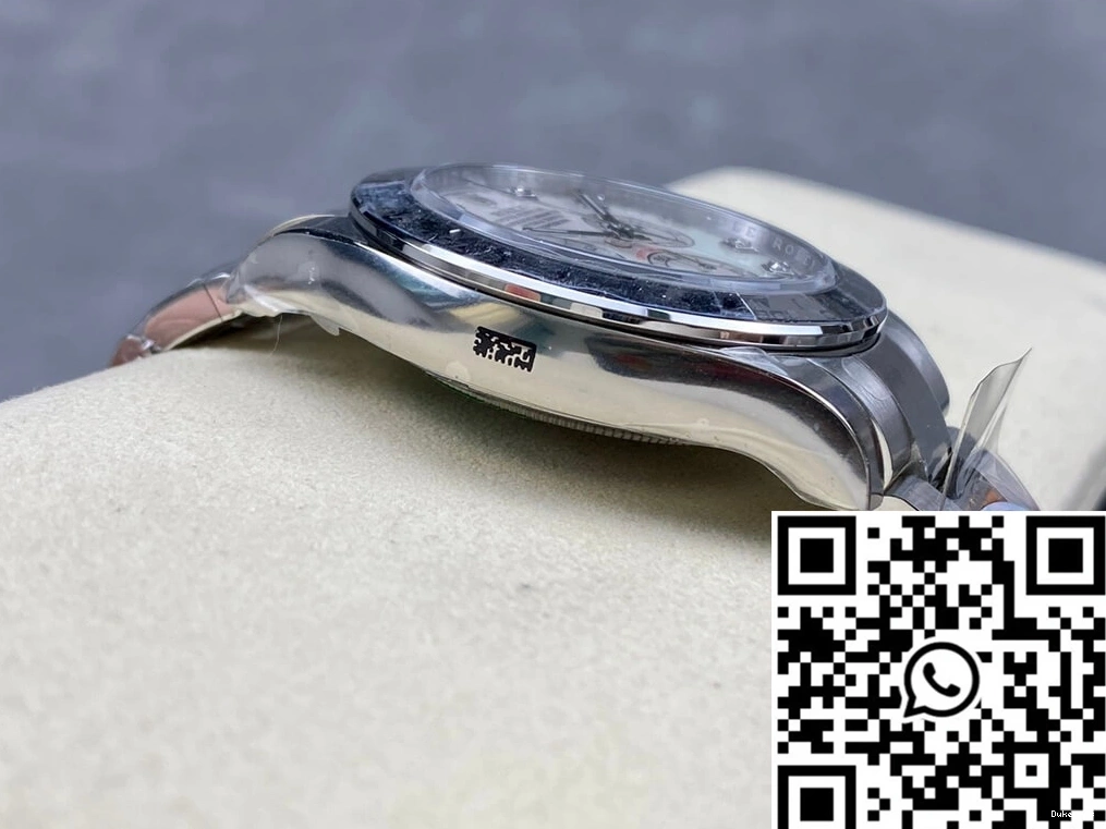 Cosmograph Factory Clean 1112 M116509-0064 Mother-of-pearl Daytona Rolex Dial FashionForward 0719
